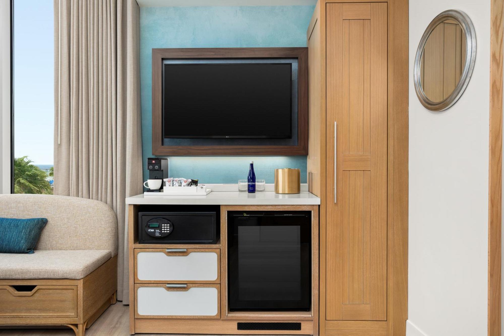 The Hiatus Clearwater Beach, Curio Collection By Hilton Екстериор снимка