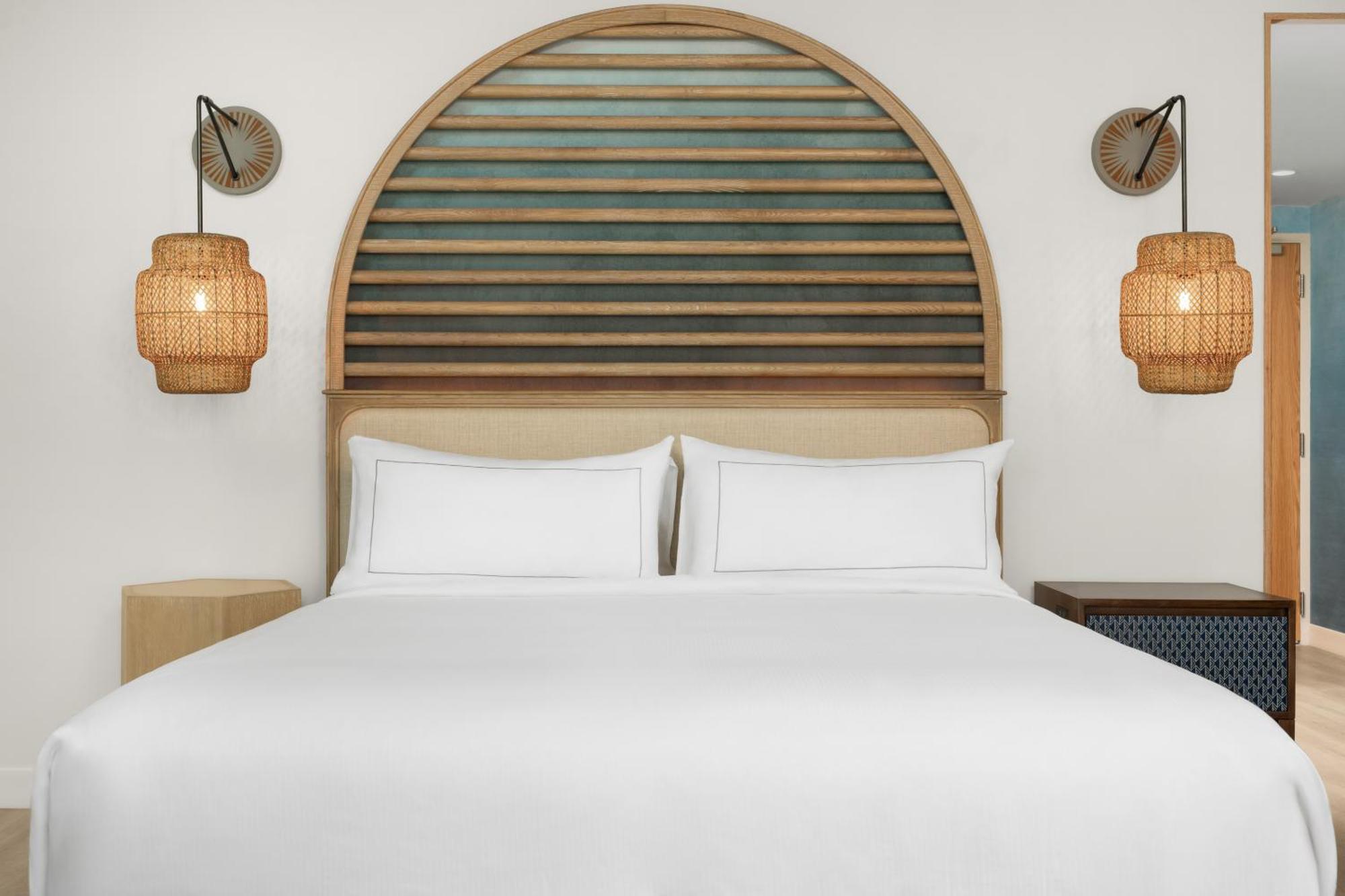 The Hiatus Clearwater Beach, Curio Collection By Hilton Екстериор снимка