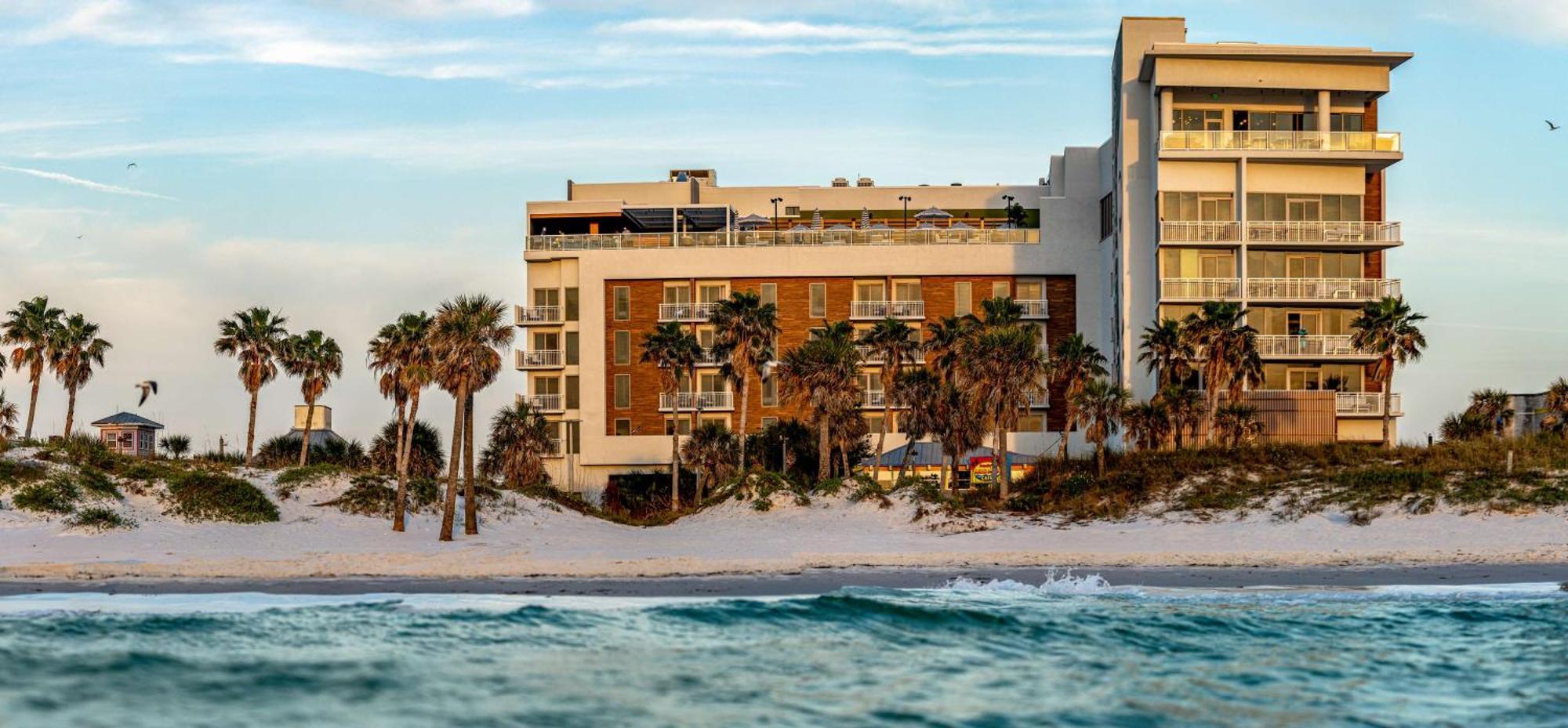 The Hiatus Clearwater Beach, Curio Collection By Hilton Екстериор снимка